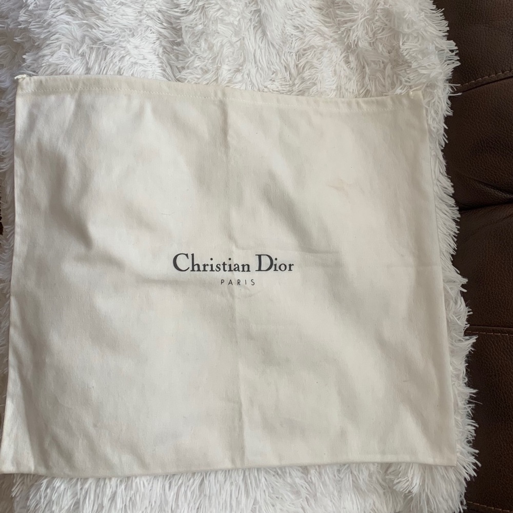 Dust bag